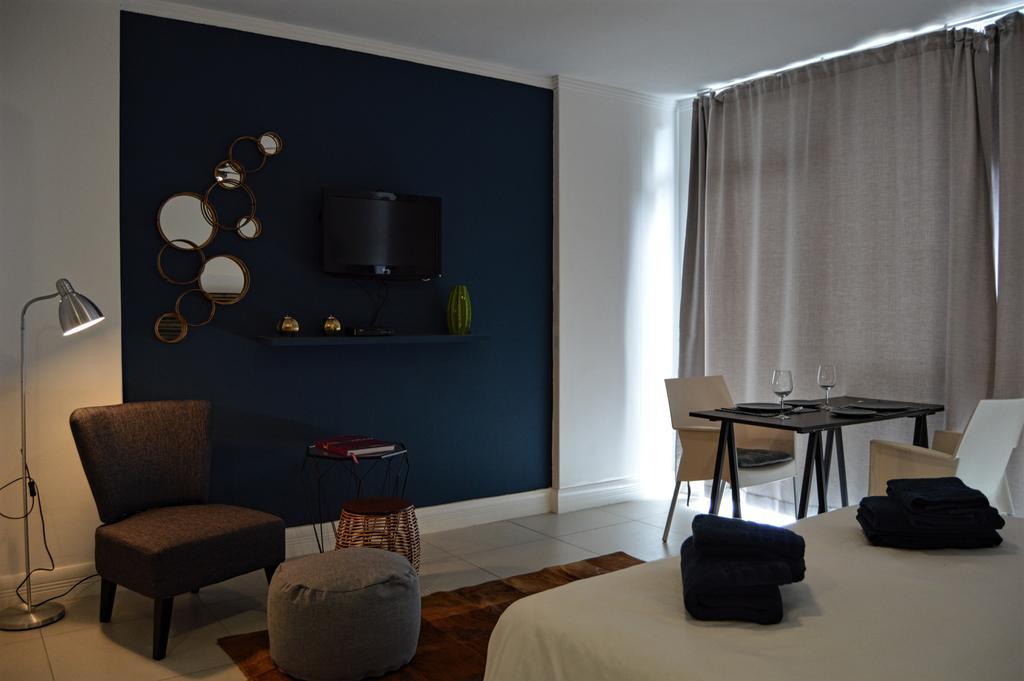 Urban Oasis At The Four Seasons Appartement Le Cap